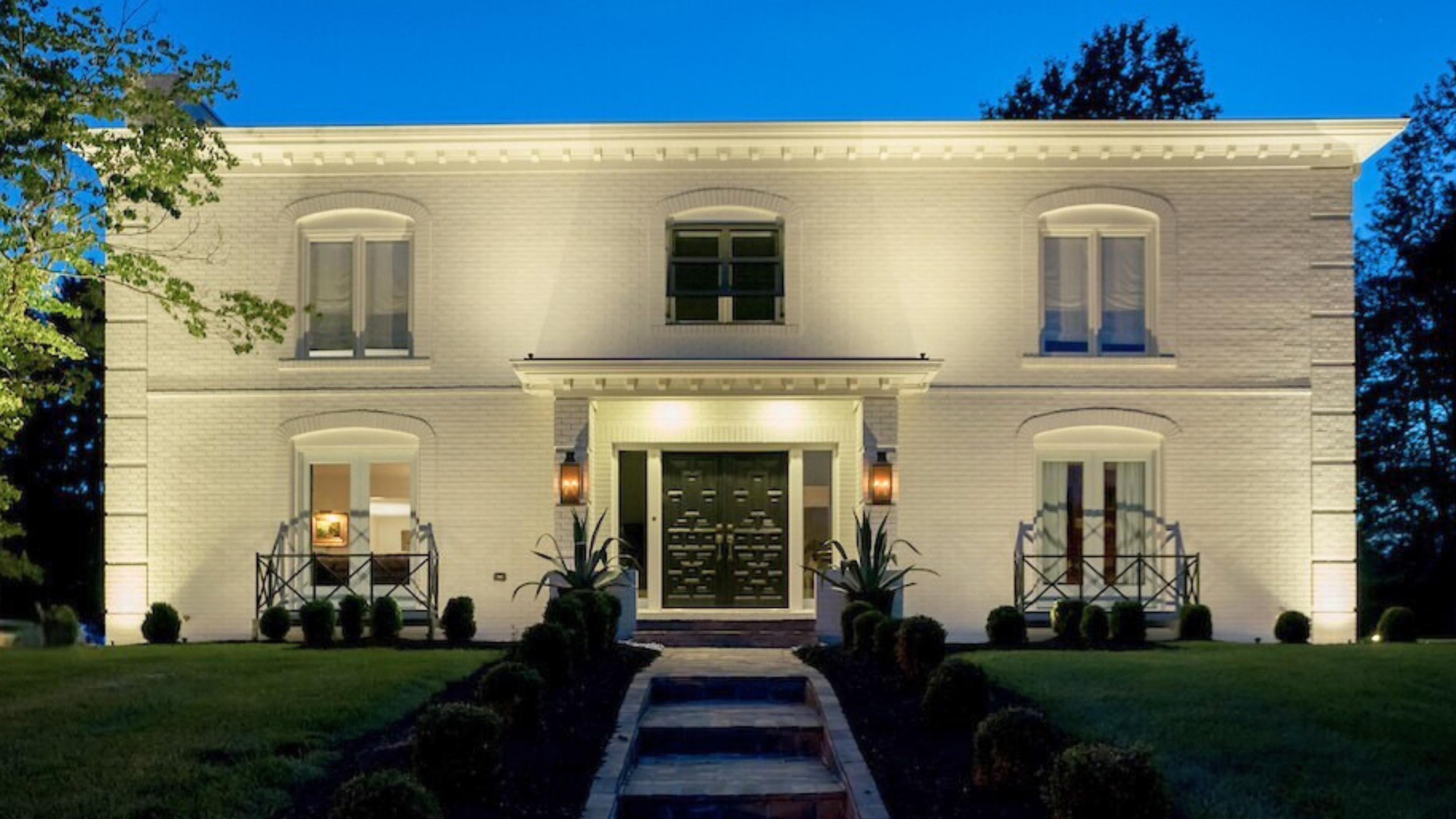 Website hero photo-2