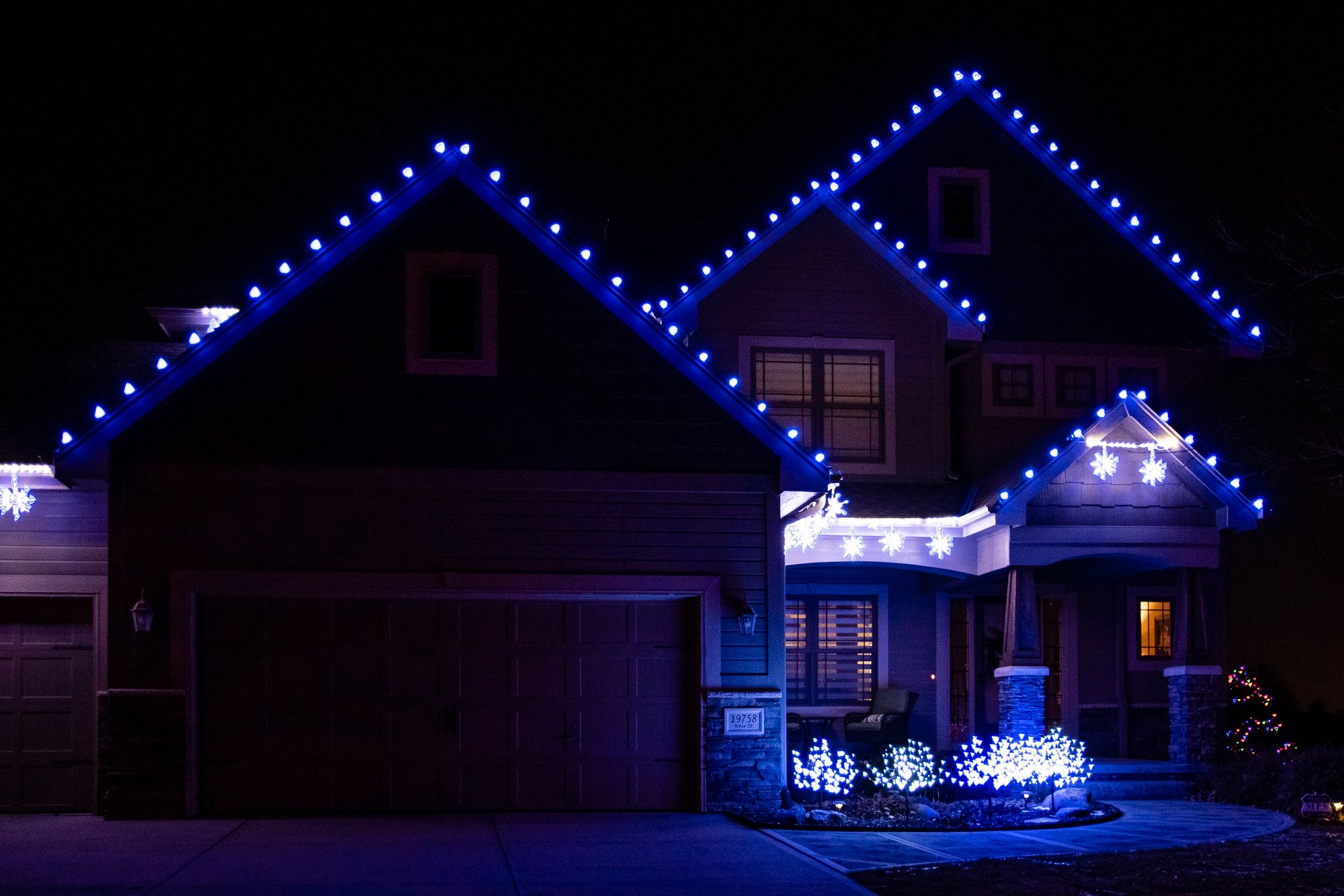 holiday-christmas-house-front-blue-lights
